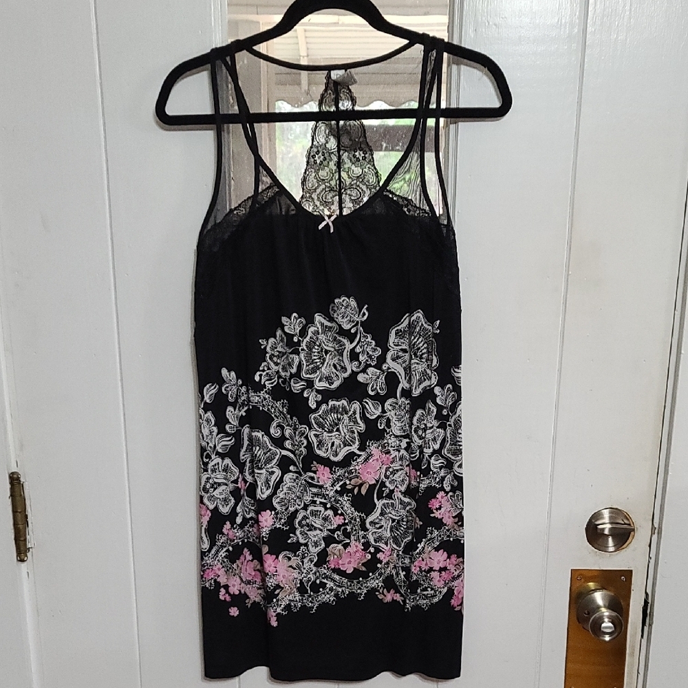 ND New Directions Womens Nightgown Black Floral‎ Lacy Sz S EUC